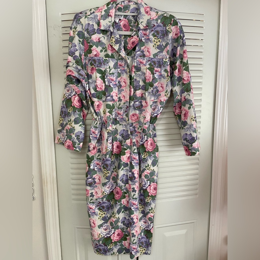 Vintage Floral Button-Up Dress